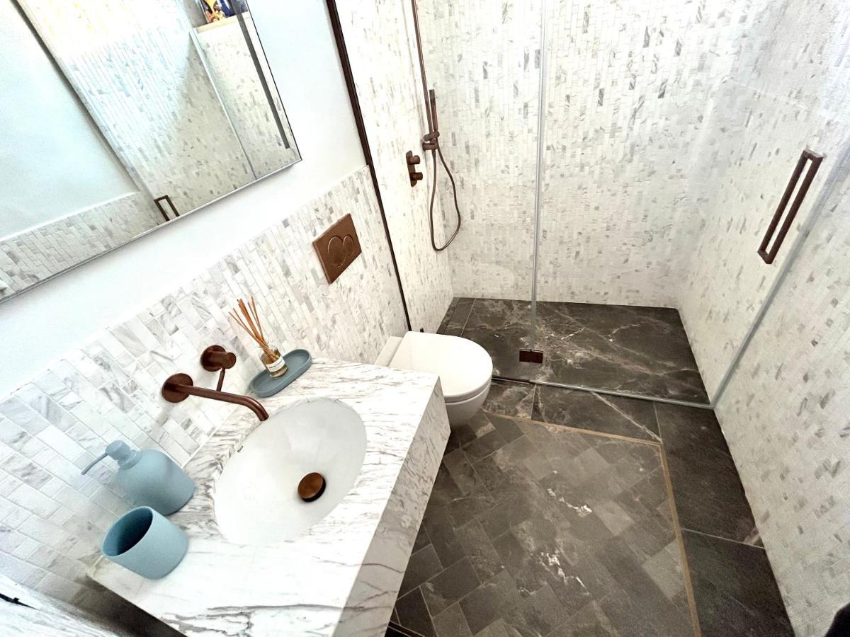 Design Home At Garda Lake ديسينسانو ديل غاردا المظهر الخارجي الصورة