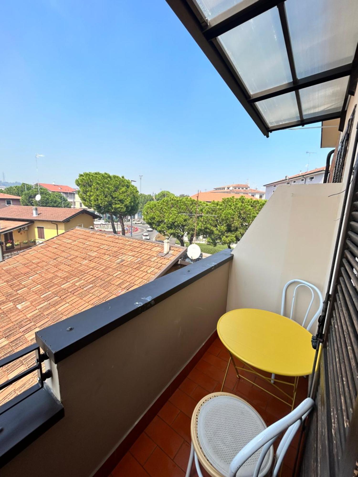 Design Home At Garda Lake ديسينسانو ديل غاردا المظهر الخارجي الصورة