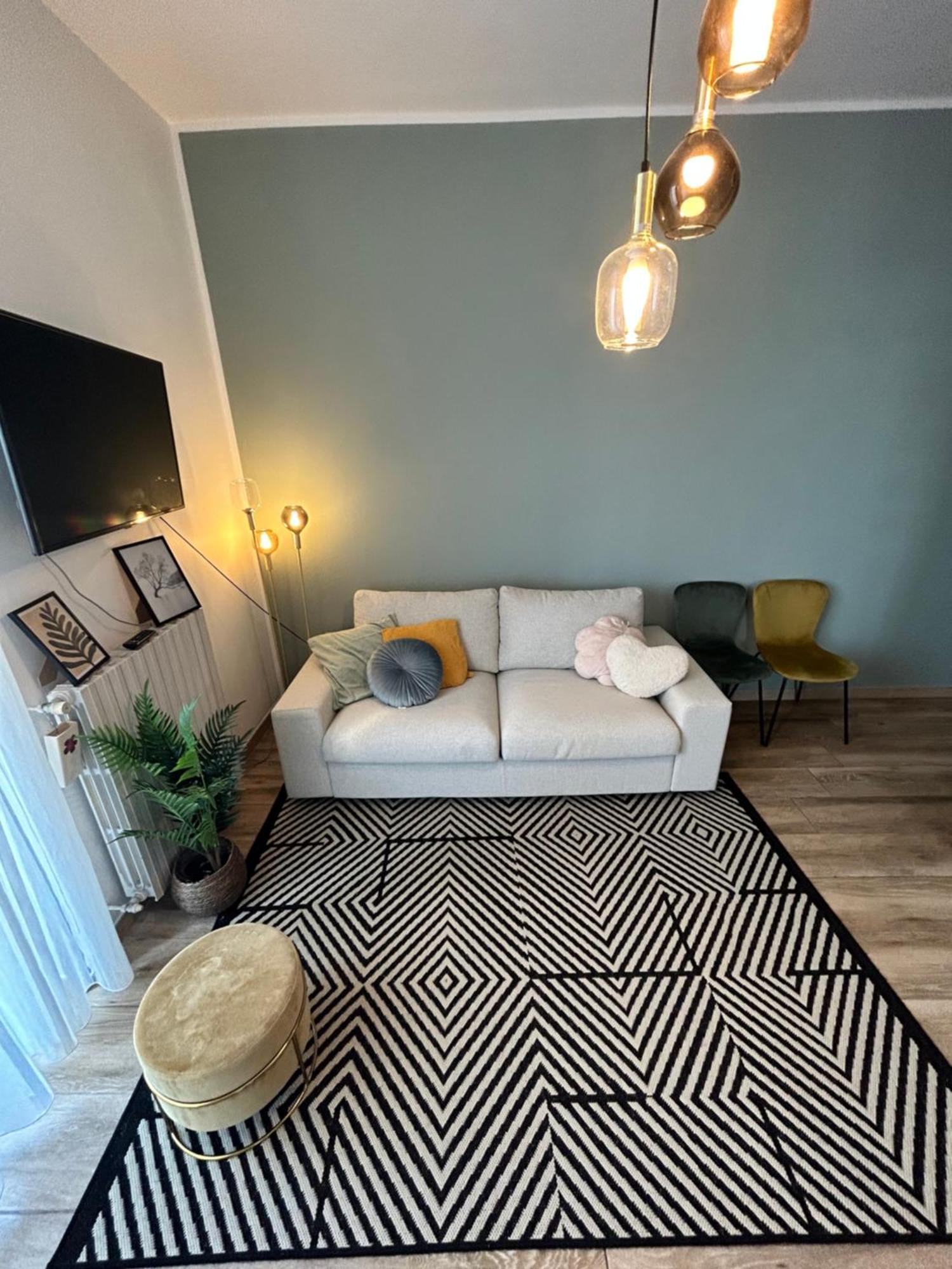 Design Home At Garda Lake ديسينسانو ديل غاردا المظهر الخارجي الصورة
